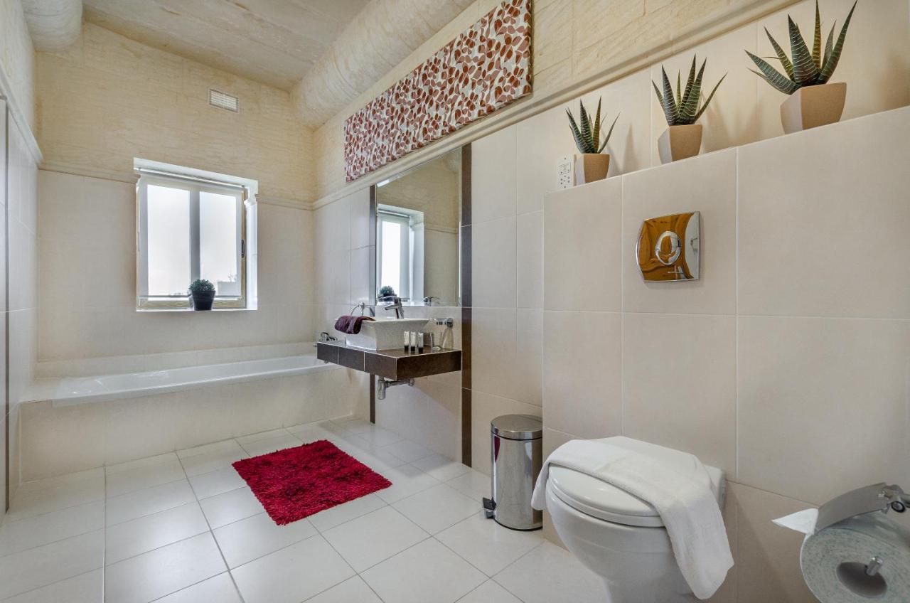 A Popular Pet Friendly Villa With A Pool, Gozo Xaghra Exterior photo